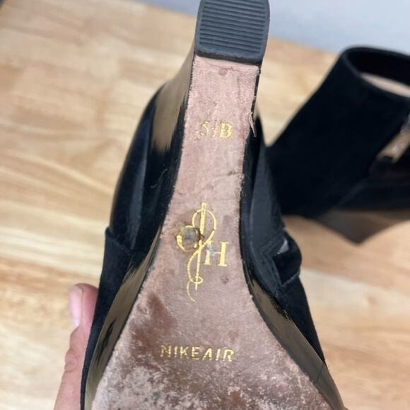 Cole Haan Bootie Womens 5.5 B Martina Wedge Ankle Black Suede Embossed Leather - Picture 7 of 13